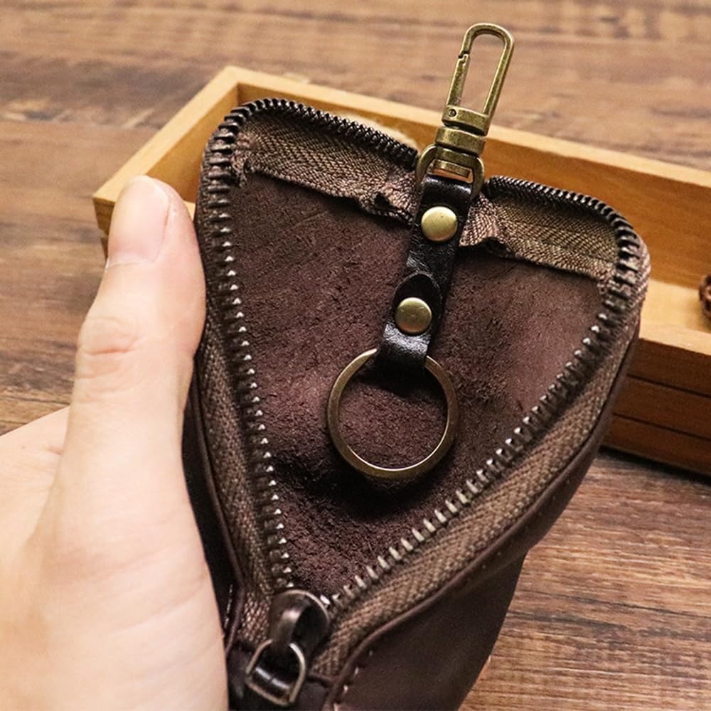 Detalle 2 de MiOYOOW Leather Zipper Coin Pouch – Medieval-inspired Red Mini Organizer