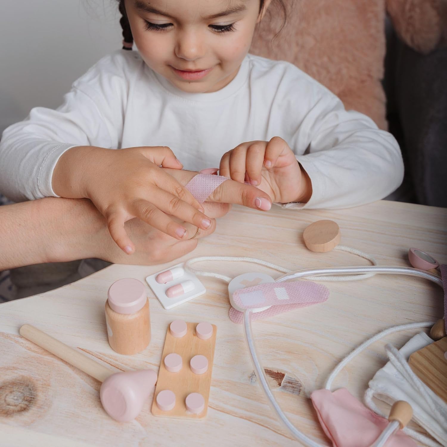 Thumbnail 5 de Wooden Doctor Play Set Complete Pretend Medical Kit