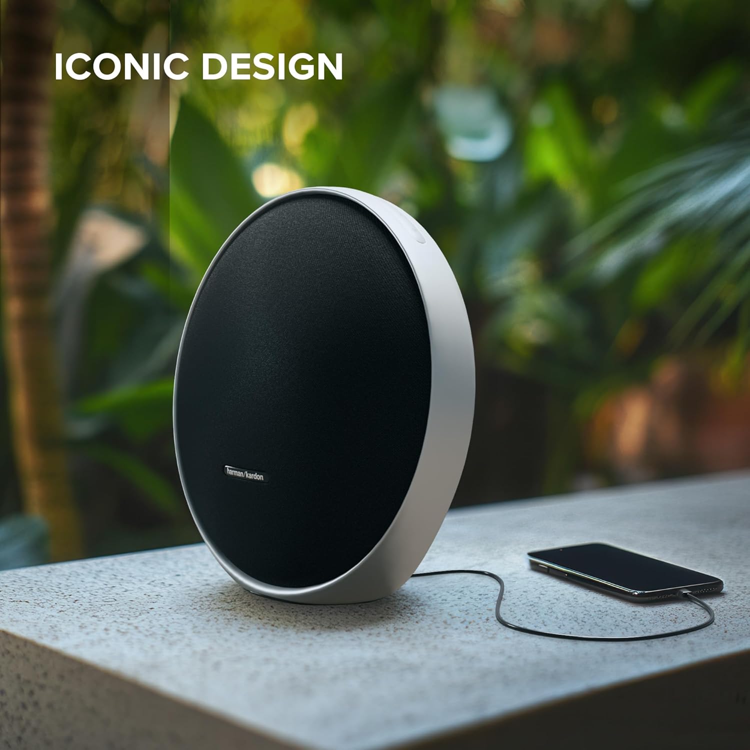 Detalle de Harman Kardon Onyx Studio 9 portable Bluetooth speaker with Auracast multi-speaker pairing (grey)