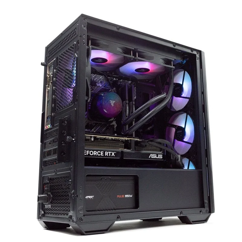 Detalle de PcCom Imperial con Ryzen 7 5800X3D, 32 GB, 1 TB NVMe y RTX 5070: rendimiento equilibrado para casa y oficina