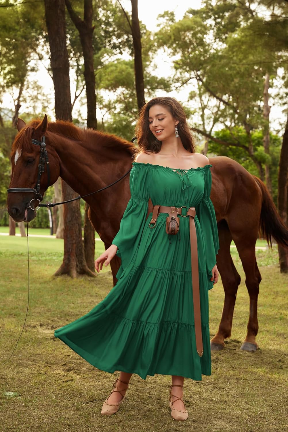 Thumbnail 2 de SCARLET DARKNESS Robe longue Renaissance pour femme – style médiéval, épaules dénudées et lacets