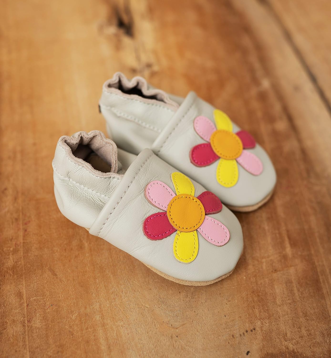 Detalle de ENGEL + PIRATEN Krabbelschuhe – Lauflernschuhe aus Leder für Babys bis 4 Jahre