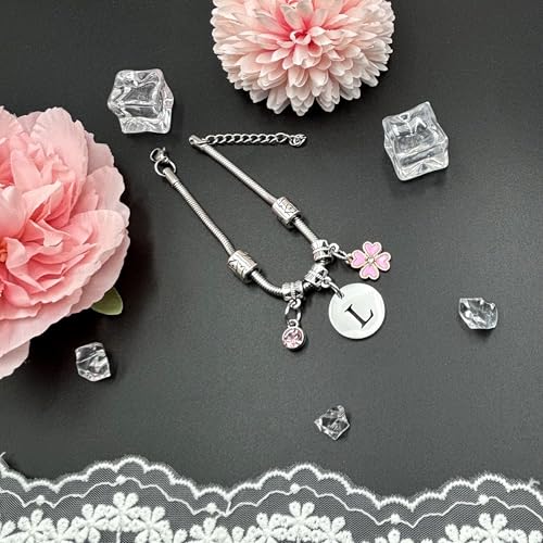 Thumbnail 3 de Bracelet Lettre Initiale Fille 1L par KJKJKJ — Ensemble de 26 bracelets avec lettre et pendentif rose
