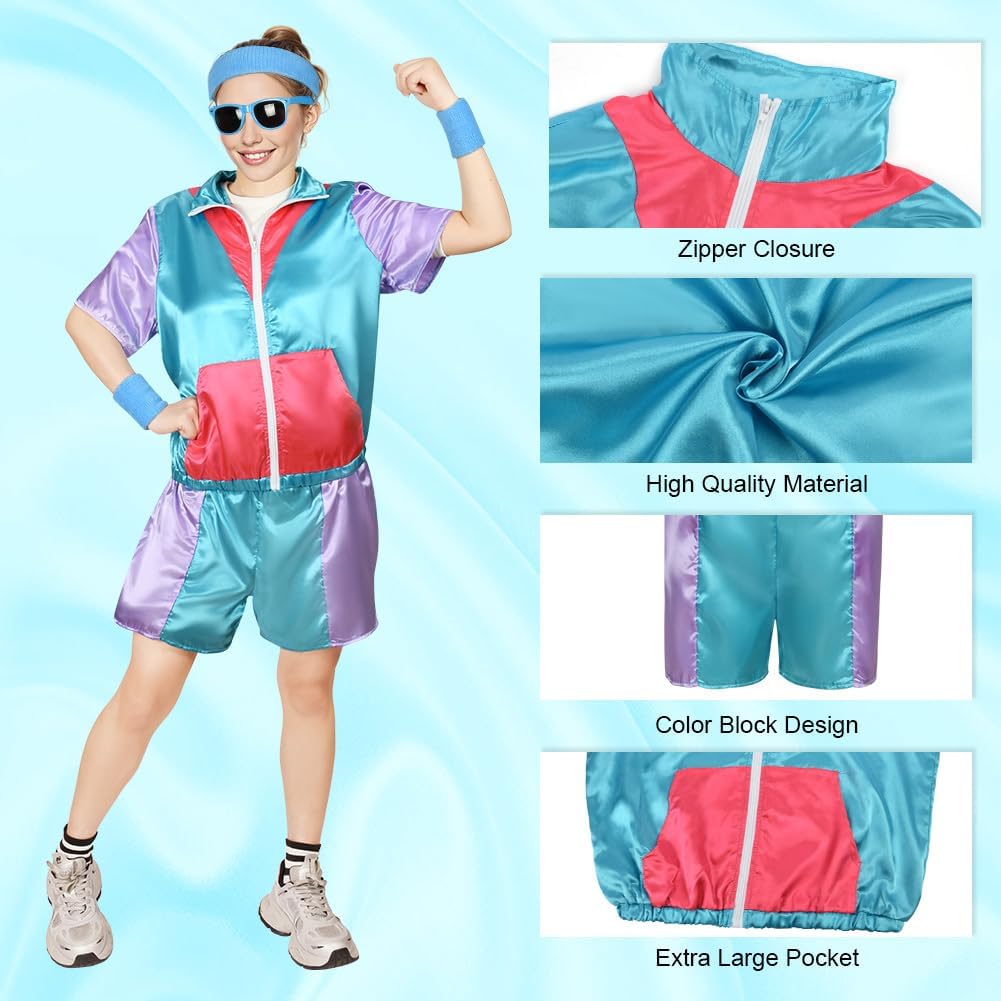 Detalle de Aomig 80-talsinspirerat kostymset i blått med T-shirt, shorts och accessoarer