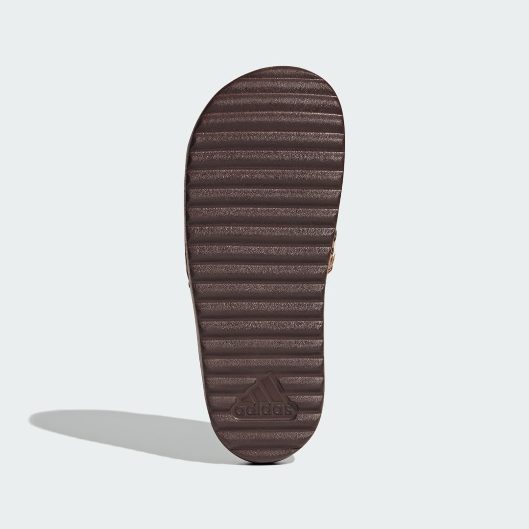 Thumbnail 2 de Adidas Adilette Platform, chancla marrón con diseño de plataforma