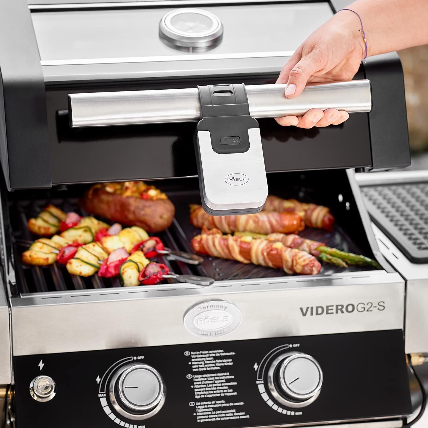 Thumbnail 4 de RÖSLE torcia LED per barbecue: illuminazione affidabile per cottura serale
