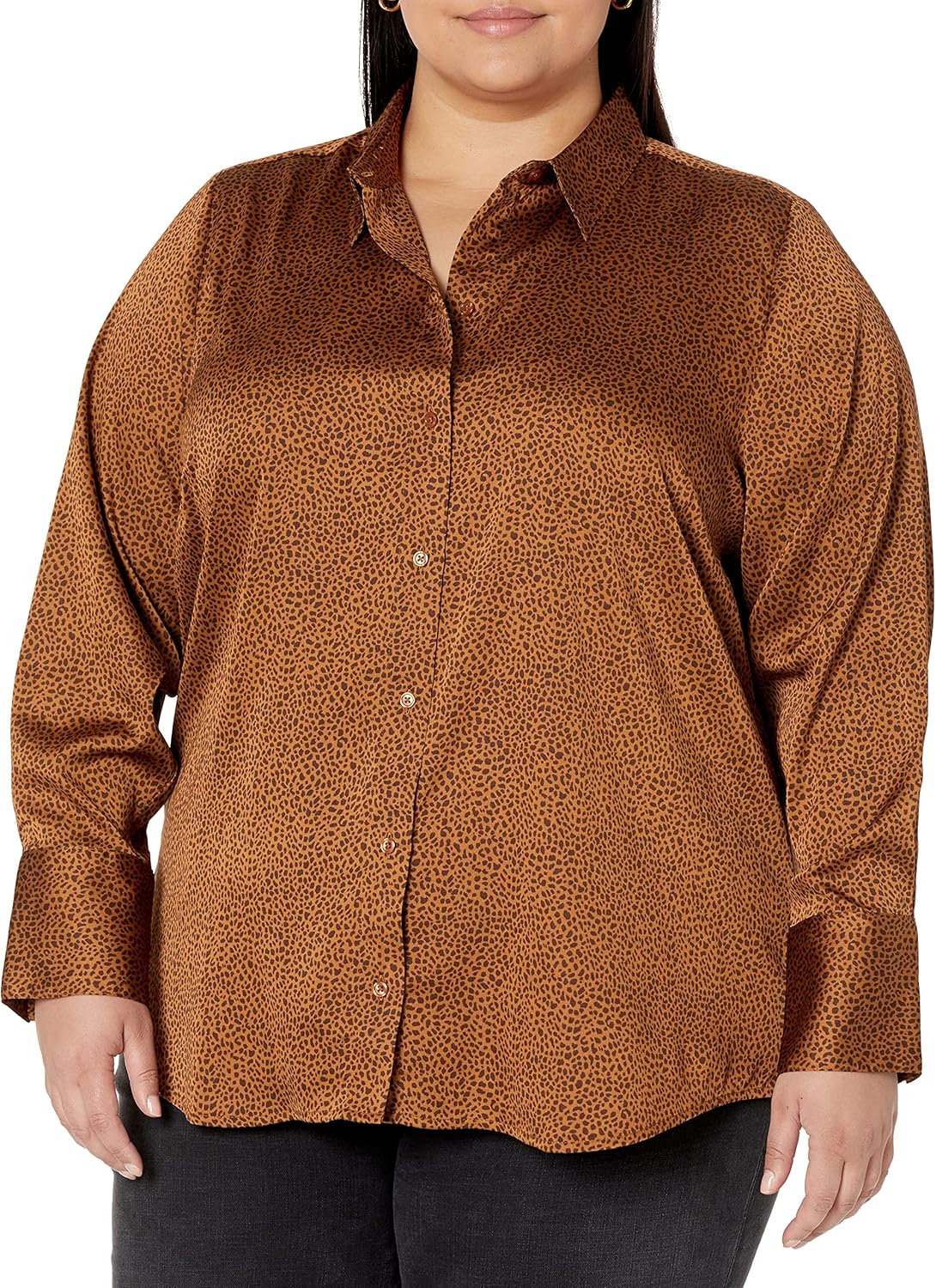 Thumbnail 5 de Amazon Essentials Women’s Regular-Fit Satin Button Down Blouse (Plus Size available)