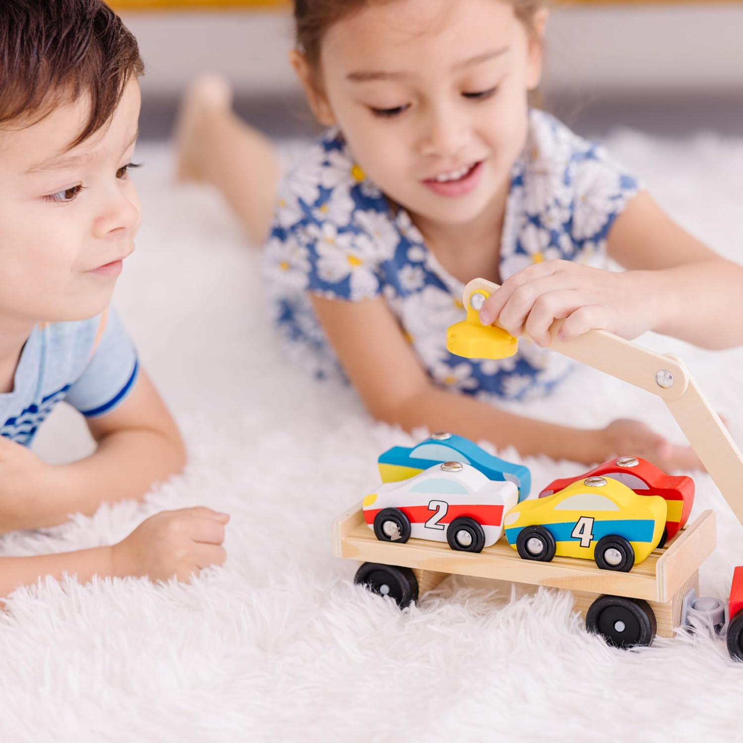 Thumbnail 5 de Melissa & Doug Magnetic Car Loader 3+