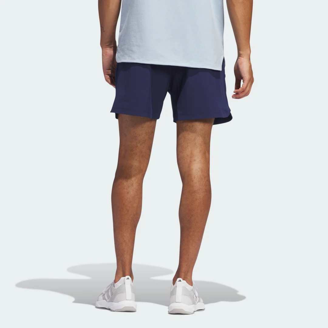 Detalle 2 de Axis Woven Training Shorts de Adidas: comodidad y rendimiento para entrenamientos en azul