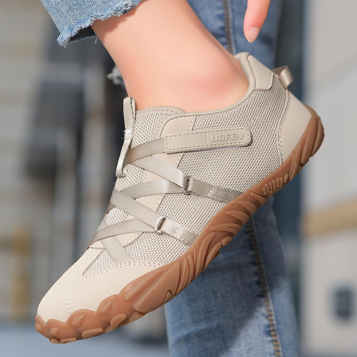 Detalle de UBFEN Barefoot Sneakers with Wide Toe Box