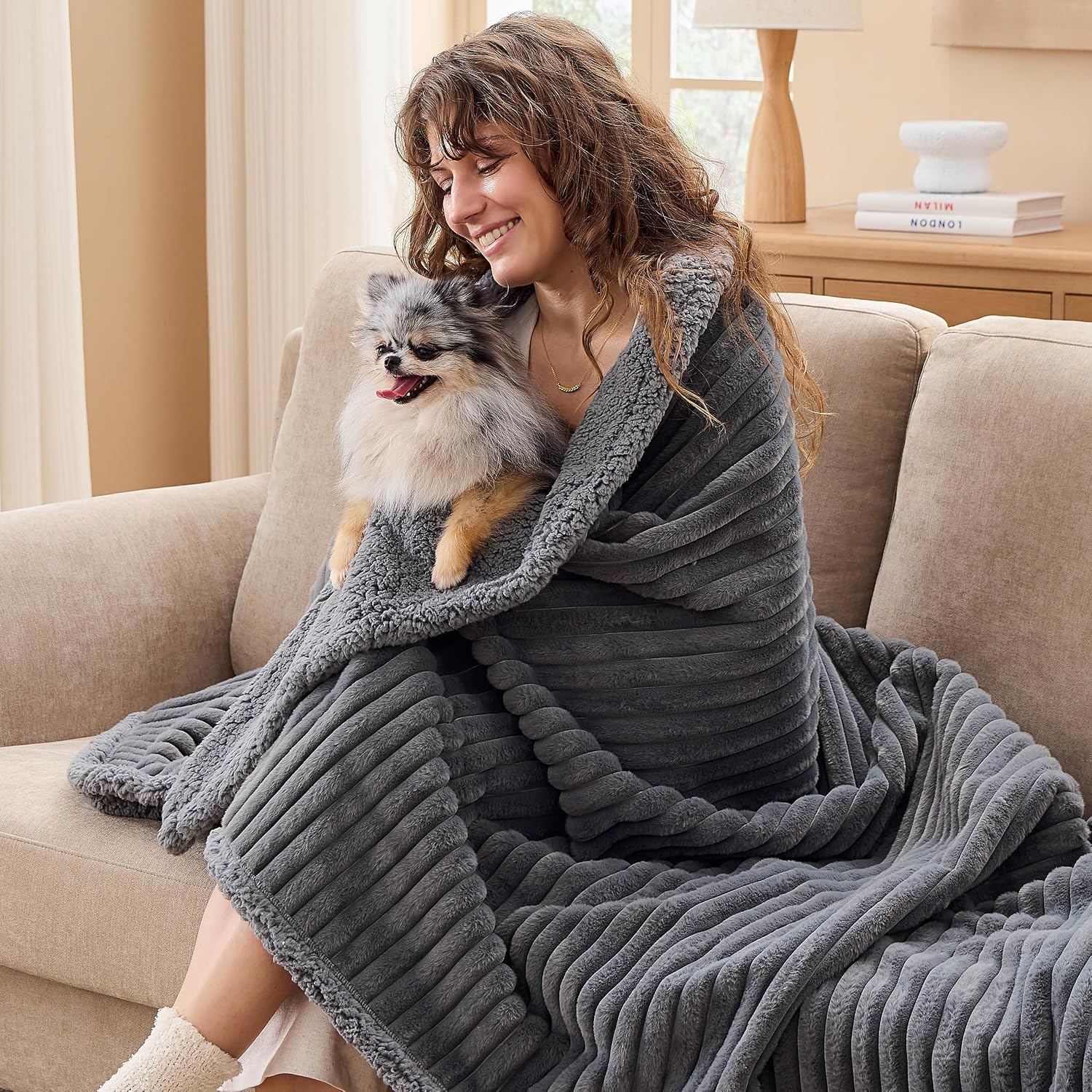 Detalle 2 de Krifey Waterproof Dog Blanket 60" x 80