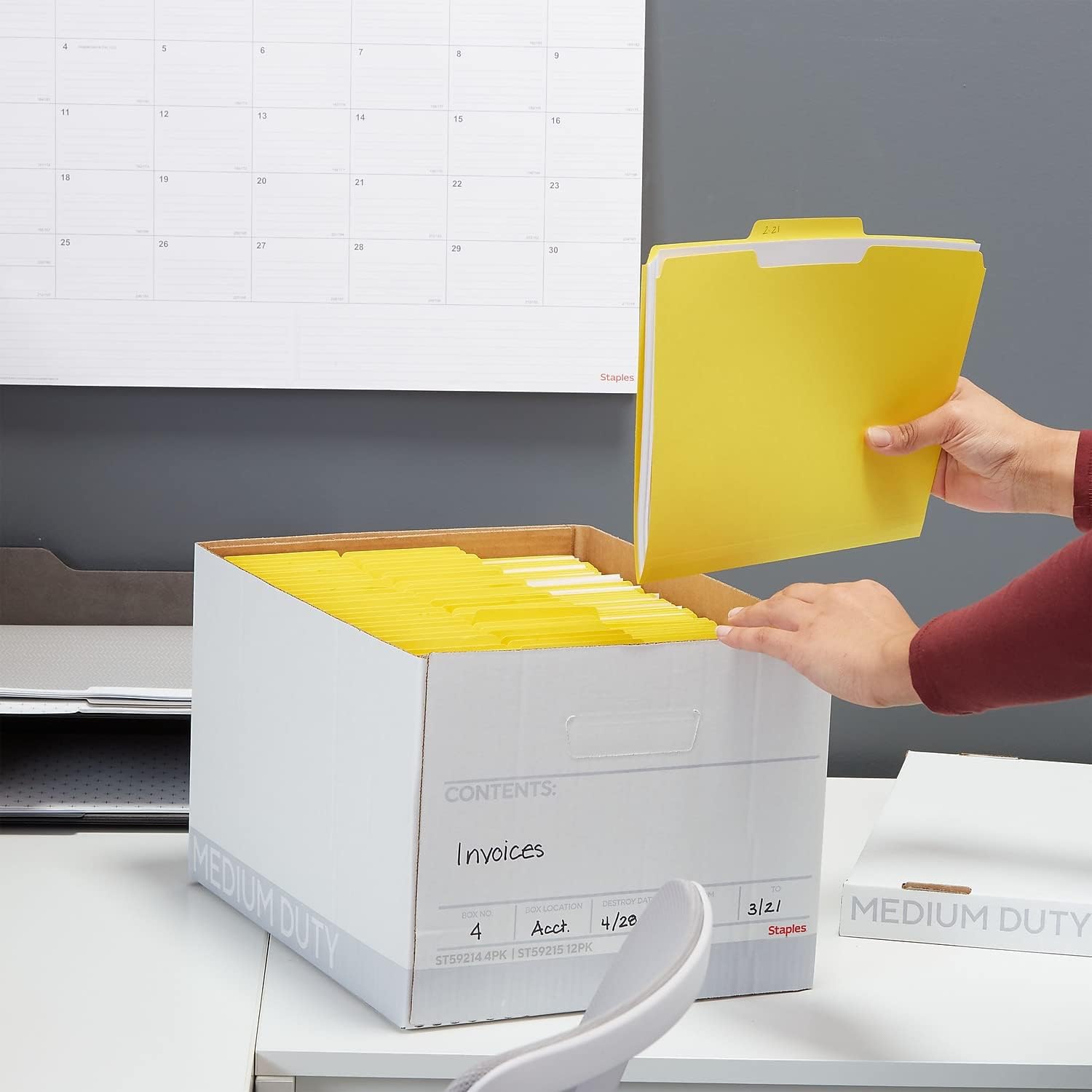 Thumbnail 6 de Staples Letter-Size Storage & Filing Box, 12-Pack, Stackable Cardboard, White/Gray