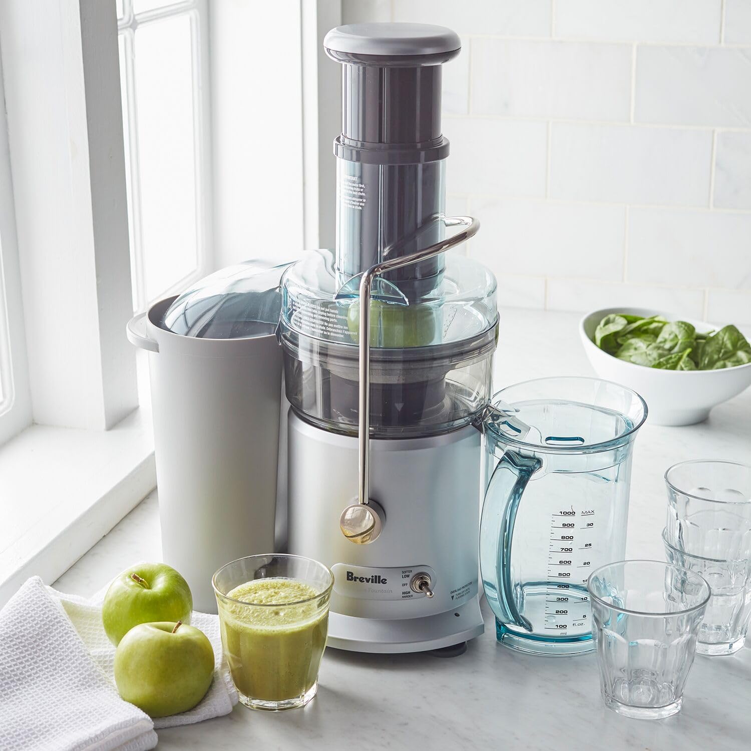 Detalle 2 de Breville centrifugal juicer with 850W motor
