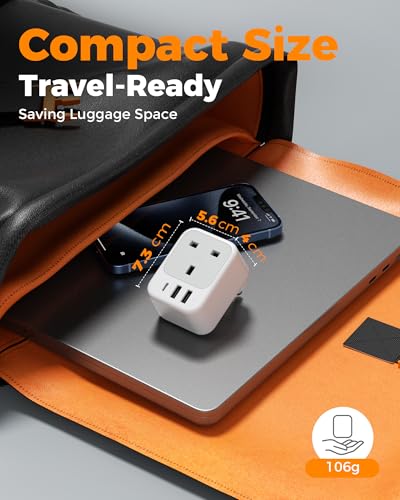 Detalle de TESSAN South African Plug Adapter with USB-C, 2 USB-A Ports and 1 Socket