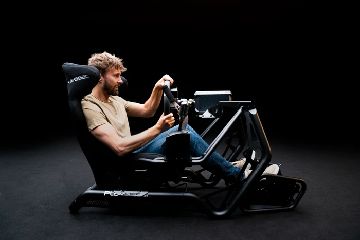 Thumbnail 2 de Playseat Sensation Pro ActiFit – Rennsitz mit Schalensitz, verstellbarer Pedal-Nähe und Monitor-Halter