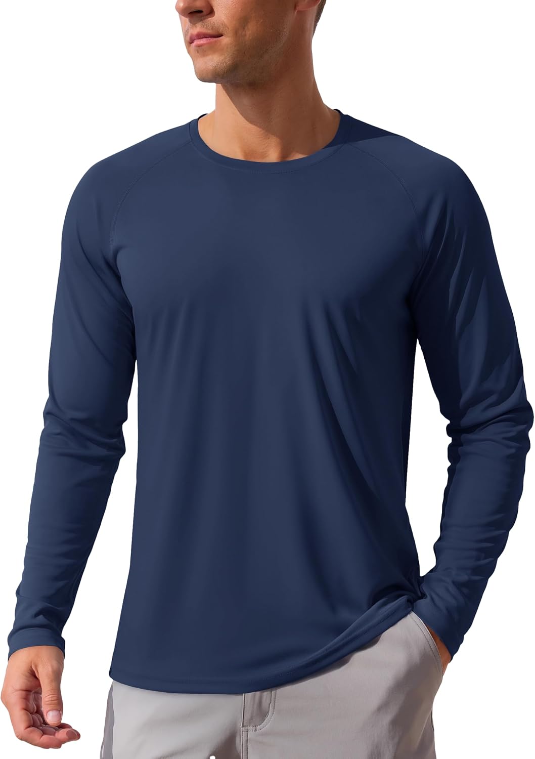 Detalle de TACVASEN Men’s UPF 50+ long sleeve UV protection T-shirt for hiking, walking and outdoor days