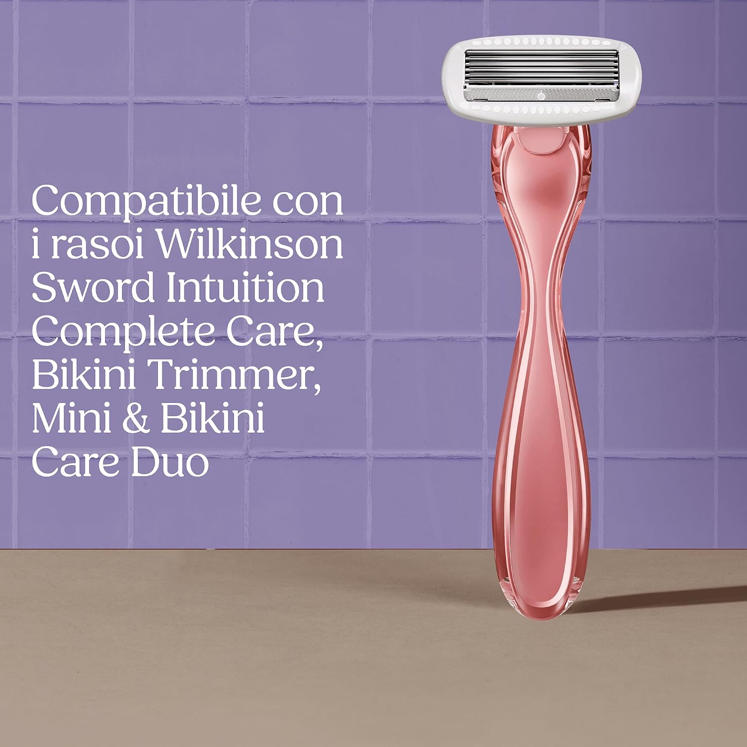 Detalle 2 de Wilkinson Sword Intuition Complete Care: rasoio da donna con siero Hydra-Boost e confezione Starter