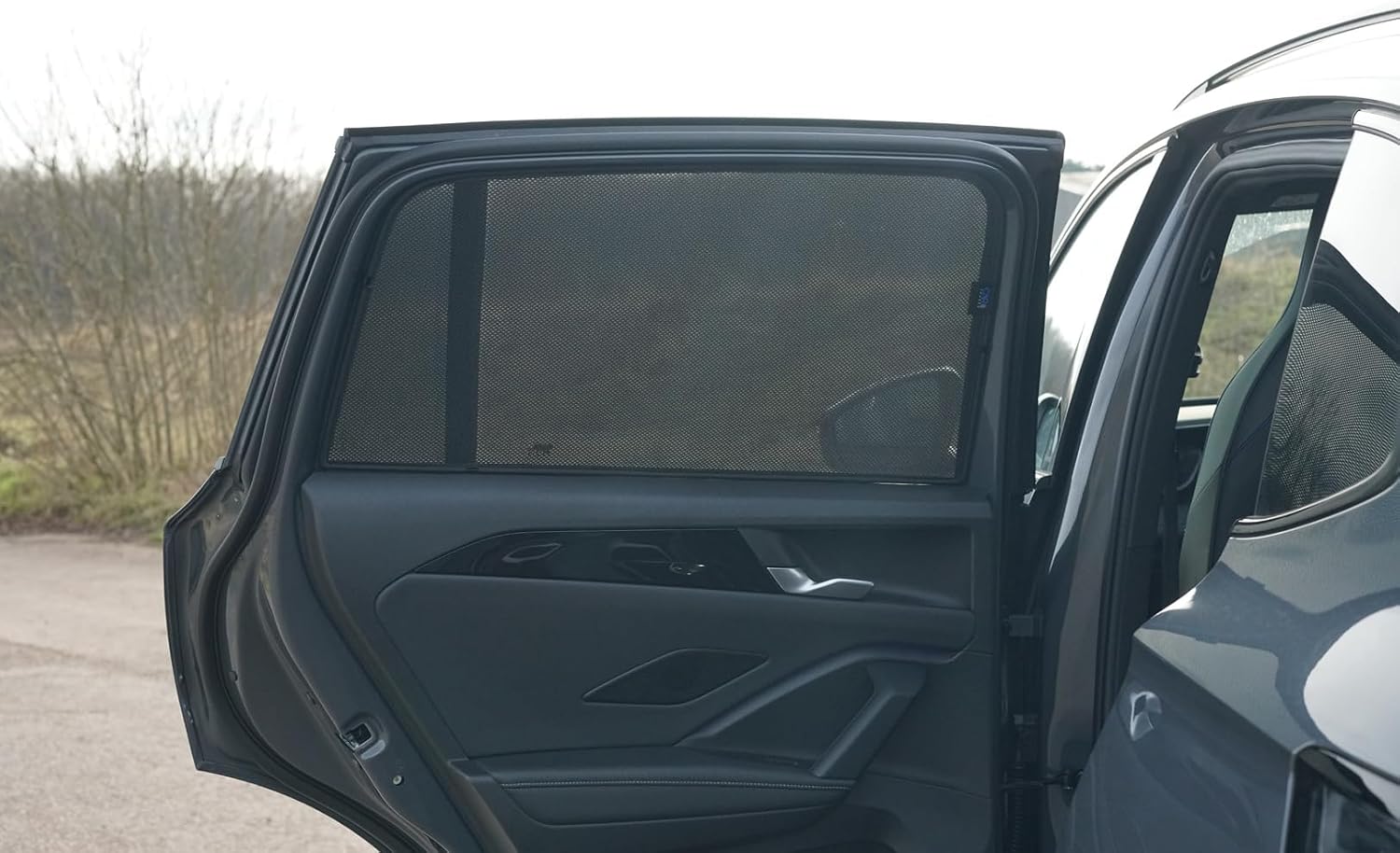 Detalle de Set depare-soleil sur mesure pour VW Tiguan III (CT1) 2024- | 6 pièces