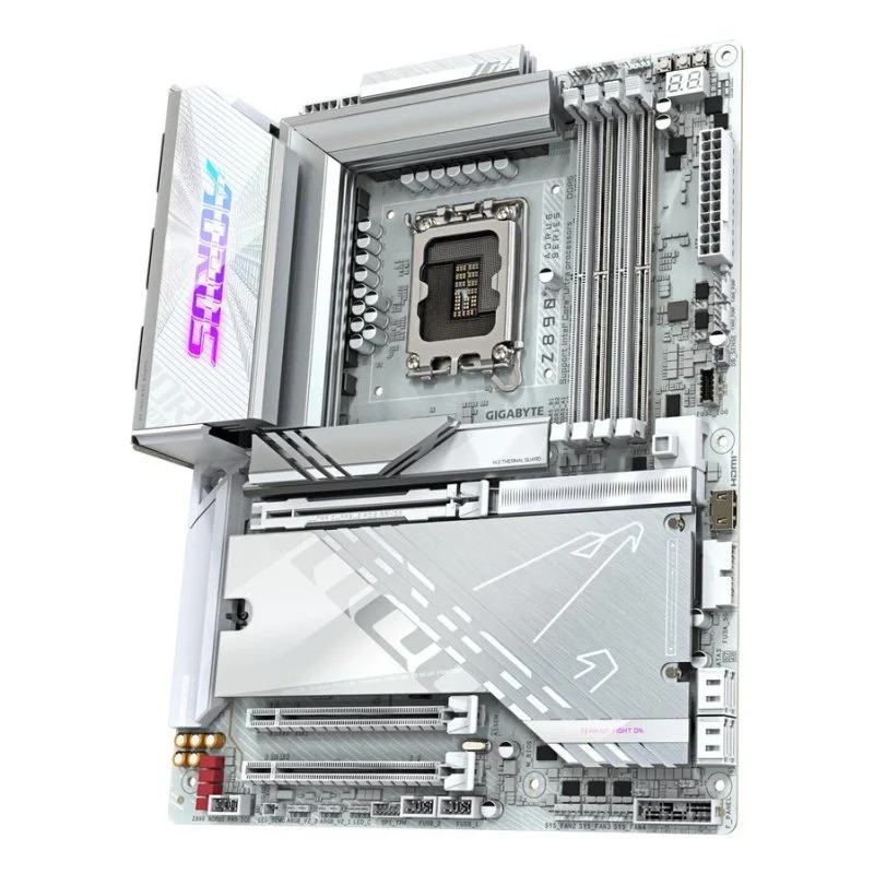 Detalle de Gigabyte Z890 AORUS PRO ICE: placa base de alto rendimiento para Intel Core Ultra (Series 2)