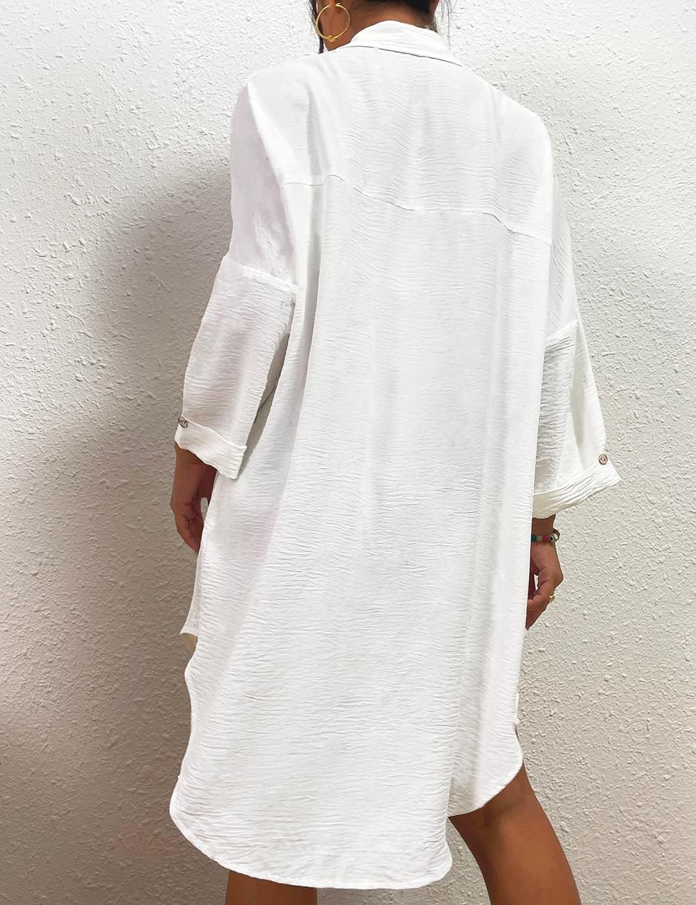 Detalle de Bsubseach women’s white button-front swimsuit cover-up blouse with front pocket