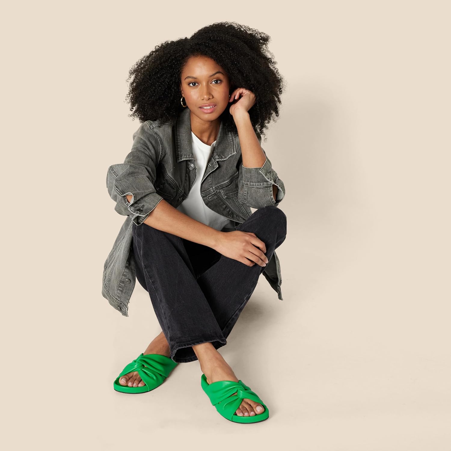Thumbnail 2 de Amazon Essentials Women’s Twist Slide Sandals