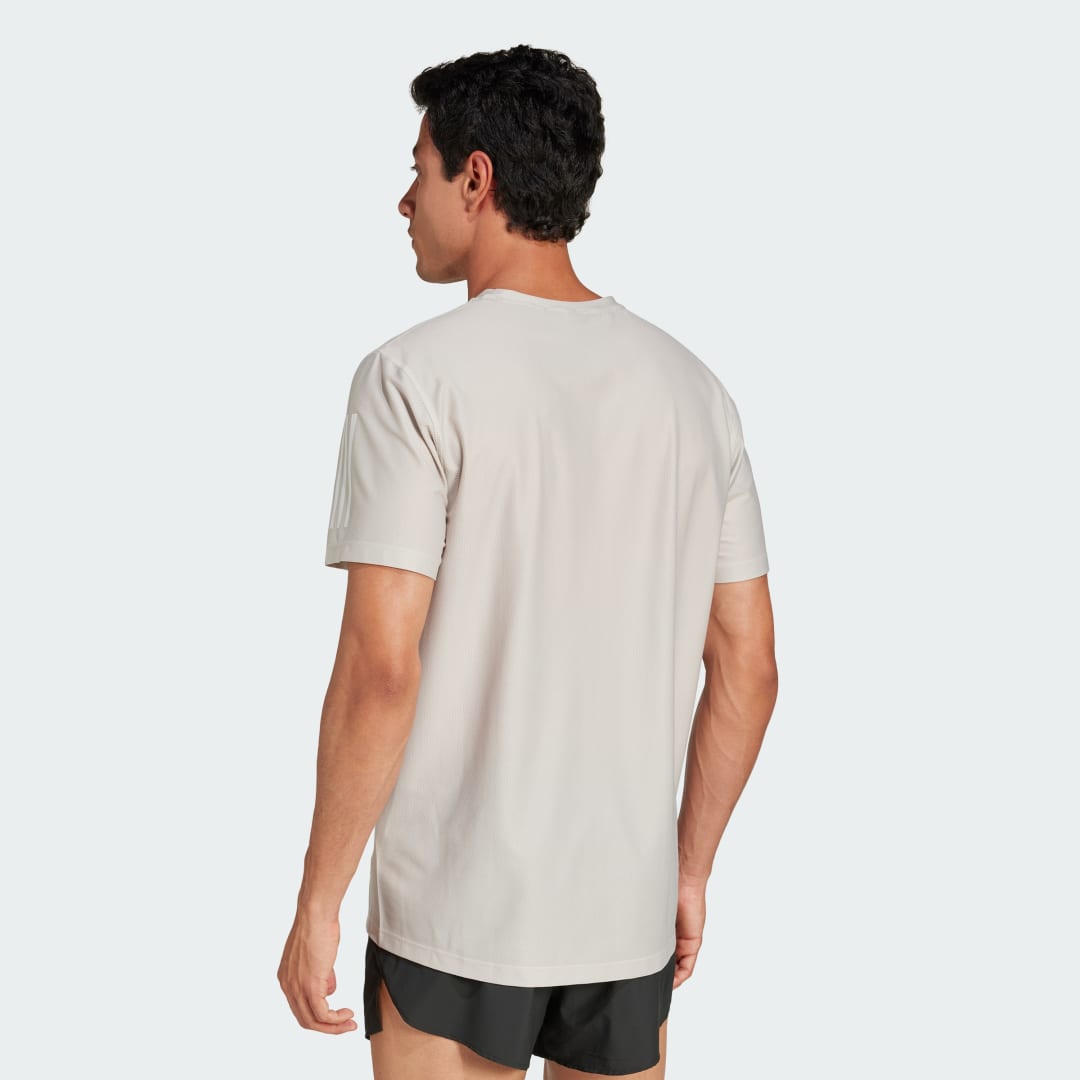 Detalle 2 de Camiseta Adidas Own the Run Beige