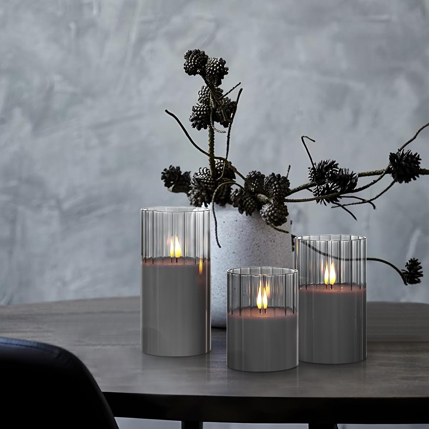Detalle 2 de Rhytsing Smoked Ribbed Glass Battery Operated LED Candles with Remote Timer Gift Set (Set of 3)