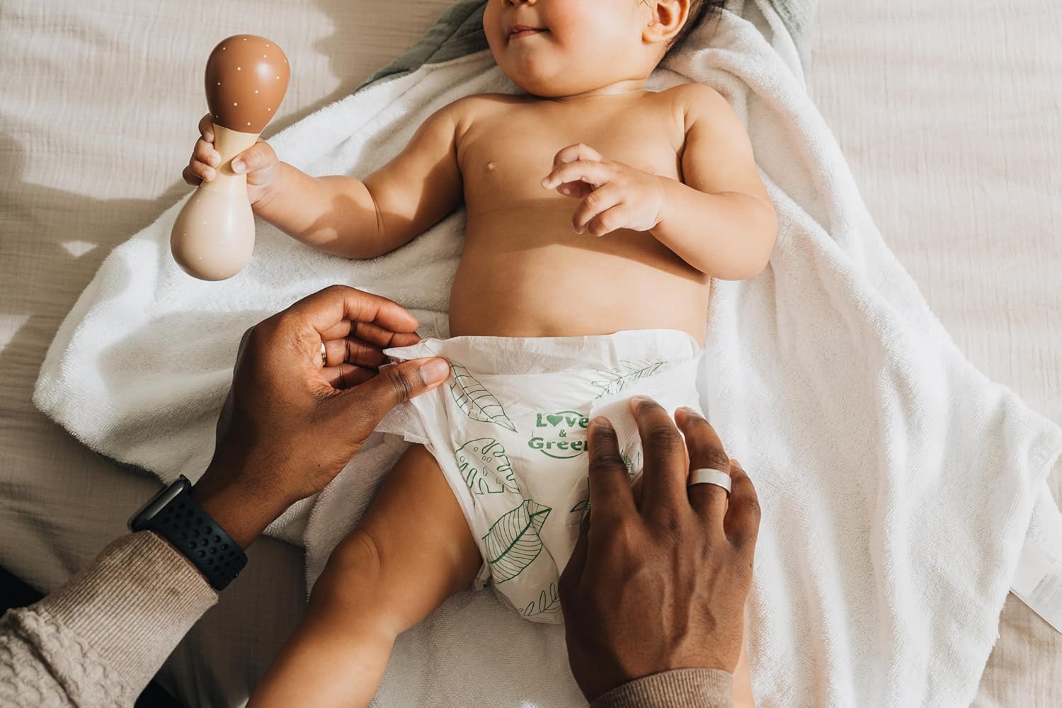 Thumbnail 3 de Love & Green Couches bébé taille 2 (3-6 kg) – Pack 1 mois de 216 couches, absorbantes et écologiques