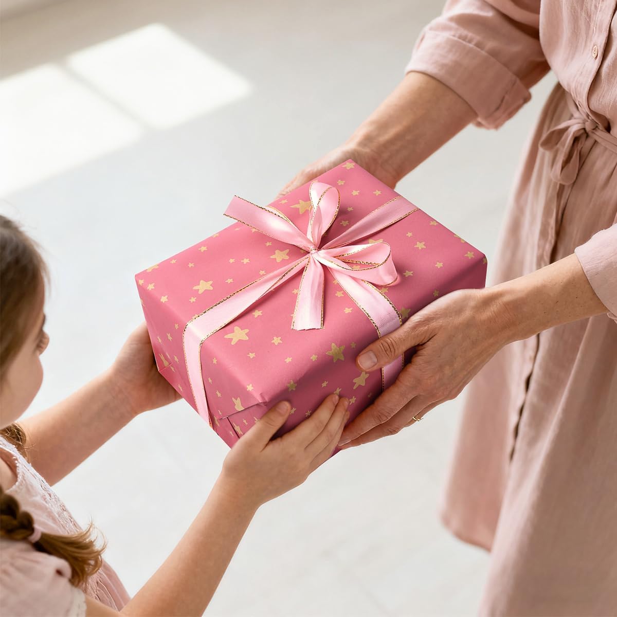 Thumbnail 4 de Pink Star Kraft Wrapping Paper Roll 43cm x 15m