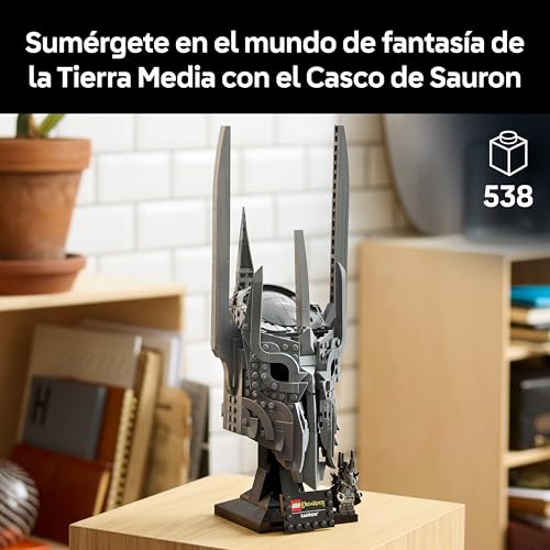 Detalle 2 de LEGO Icons El Señor de los Anillos: Casco de Sauron - Kit de Maquetas para Adultos (11373)