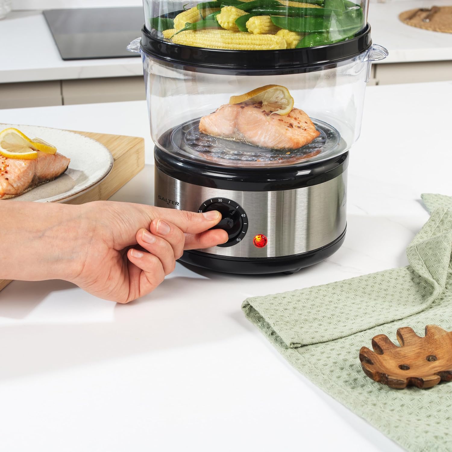 Detalle 2 de Salter 3 Tier Electric Food Steamer (7.5L) with Stackable Baskets & 60 Minute Timer