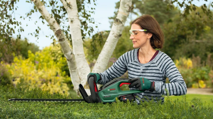 Thumbnail 13 de Bosch UniversalHedgeCut 18v-55 (ohne Akku) – ohne Akku, 20 mm Aststärke, brushless Motor