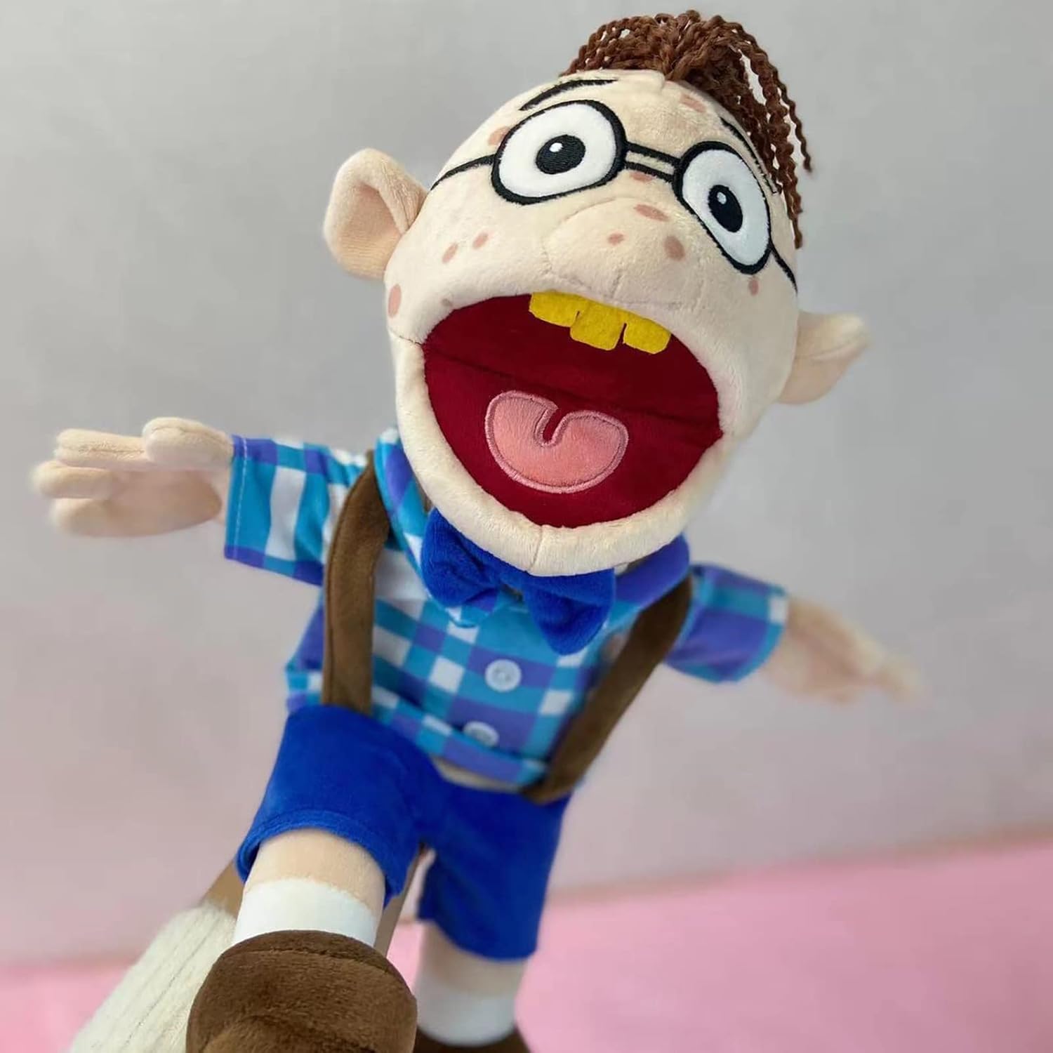 Detalle de Ycxydr Jeffy puppet plush toy – soft hand puppet for kids’ role-play