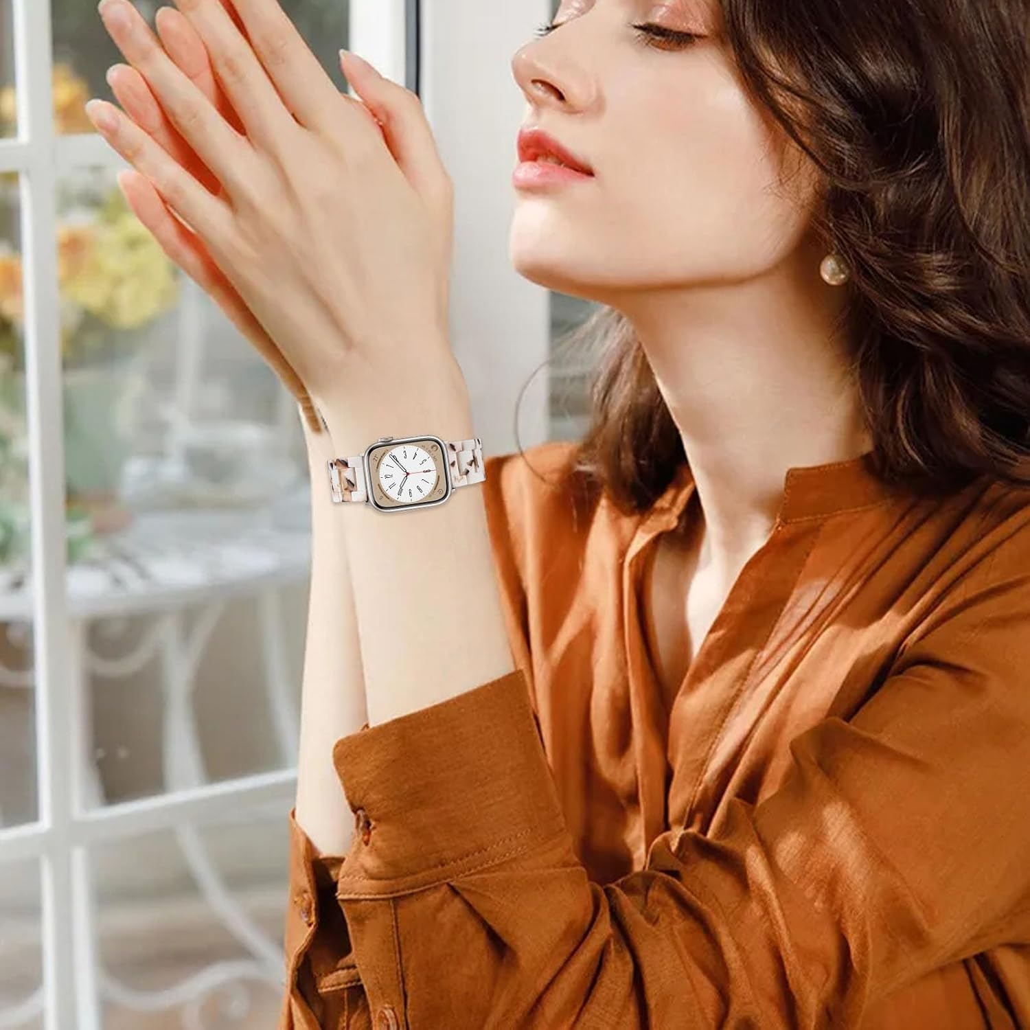 Detalle de V.R.HOPE Modern Resin Straps for Apple Watch (44–49mm) — Lightweight, Skin‑friendly, with concealed clasp