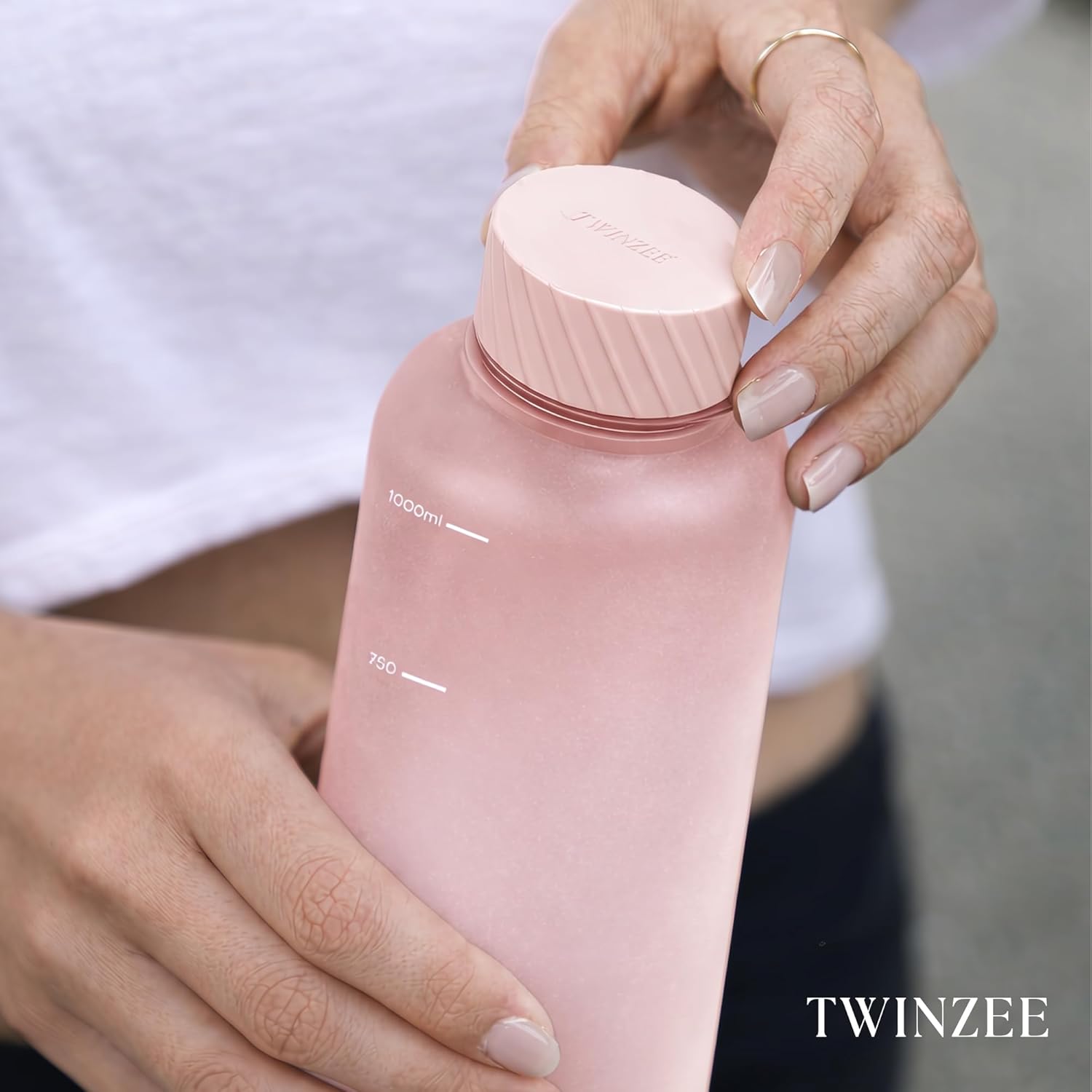 Thumbnail 1 de Twinzee Trinkflasche 1L – Kohlensäuregeeignet, auslaufsicher, BPA-frei, spülmaschinenfest (Rosa)