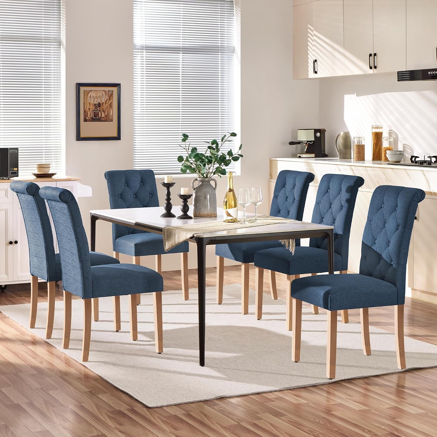 Detalle 2 de Yaheetech Set 4 Sedie Imbottite Blu con Schienale Alto, Gambe in Legno – Eleganza e Comfort per Sala da Pranzo