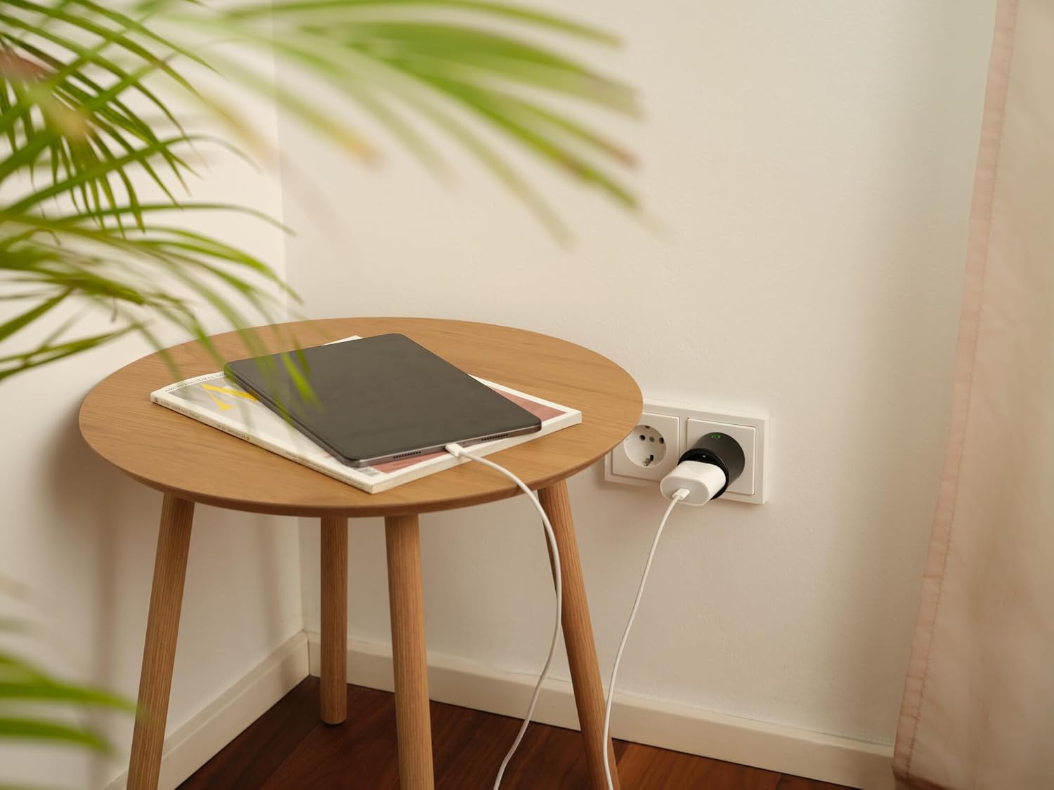 Thumbnail 6 de OSRAM Presa EU SMART+ Matter Plug: smart plug nera con monitoraggio consumi e controllo con Alexa, Google Home e Apple HomeKit