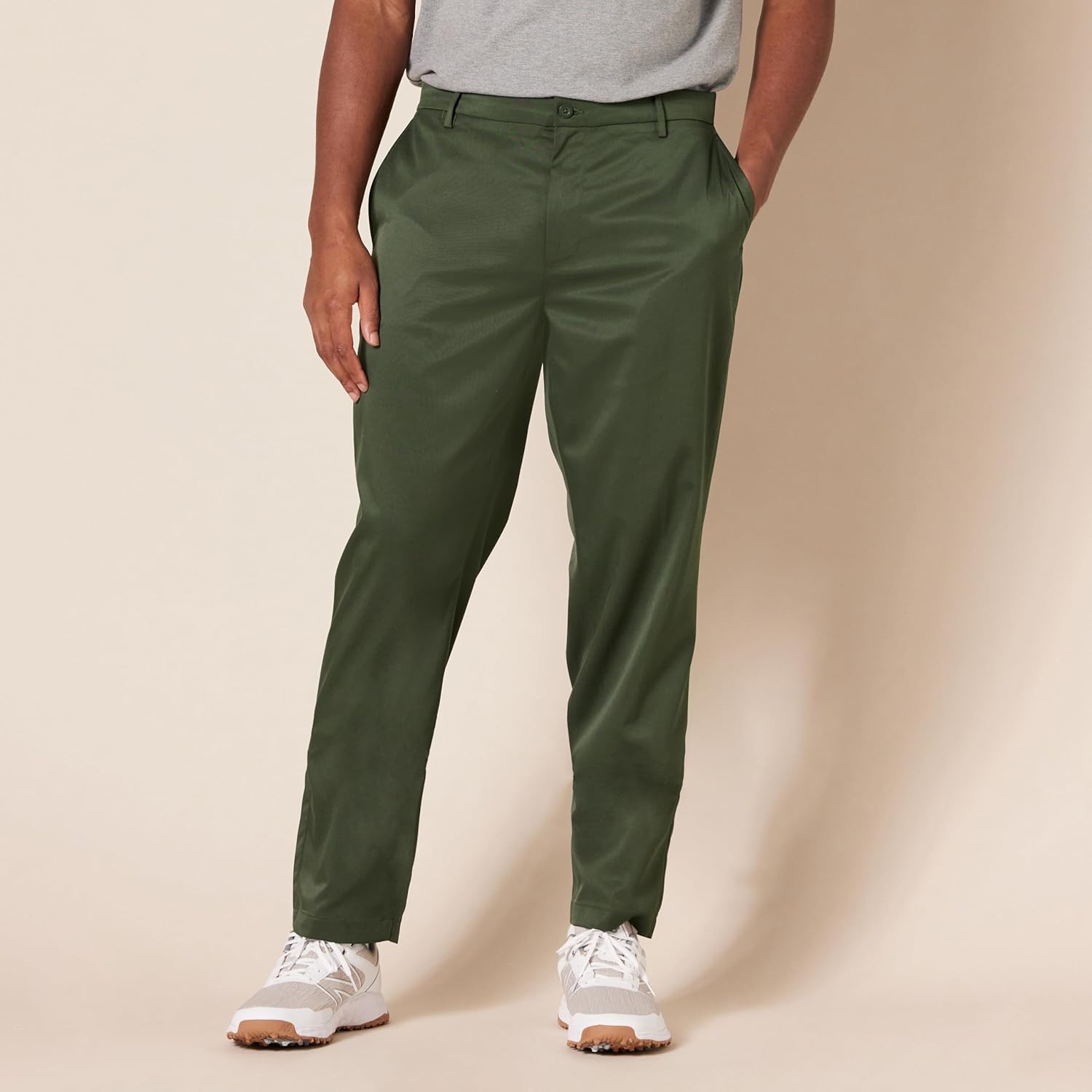 Thumbnail 4 de Amazon Essentials Men's Athletic-fit Stretch Golf Trousers (Available in Big and Tall)