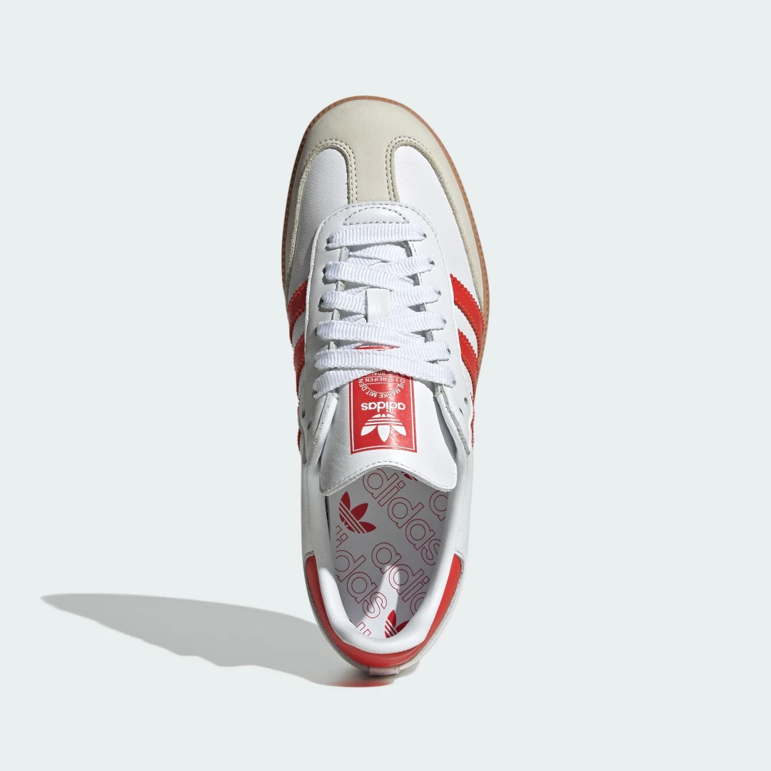 Detalle de Zapatilla Samba OG de Adidas: estilo clásico y versatilidad para el día a día