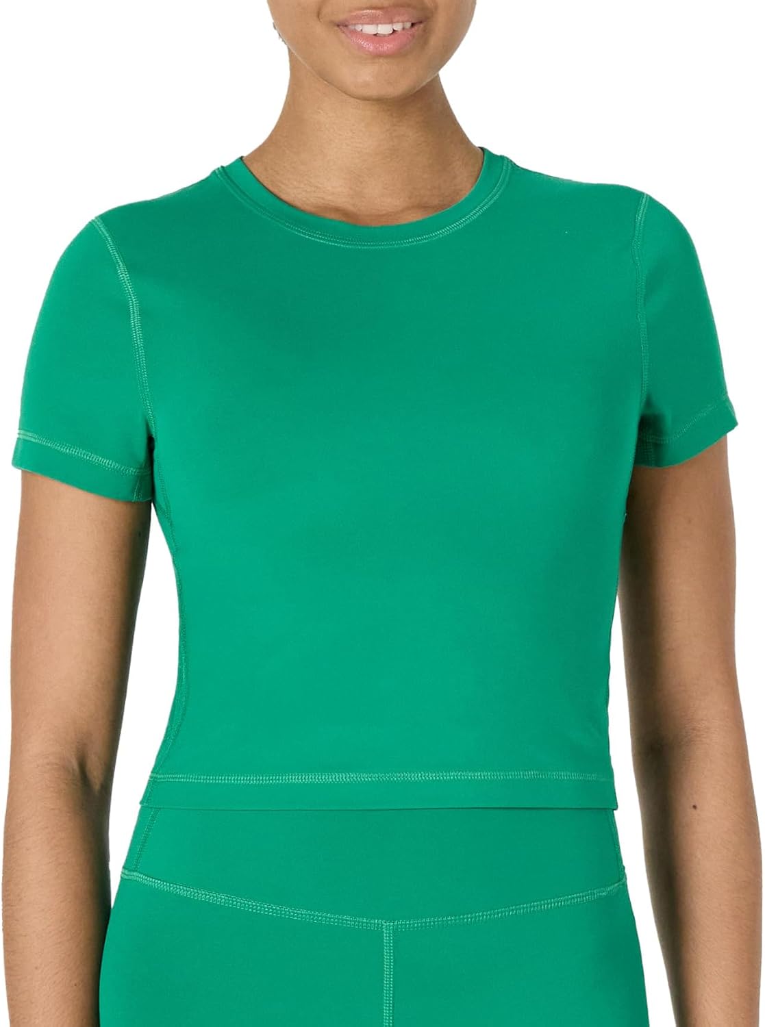 Detalle de Amazon Essentials Women's Active FormFlex Buttery Soft Short Sleeve Crop Top