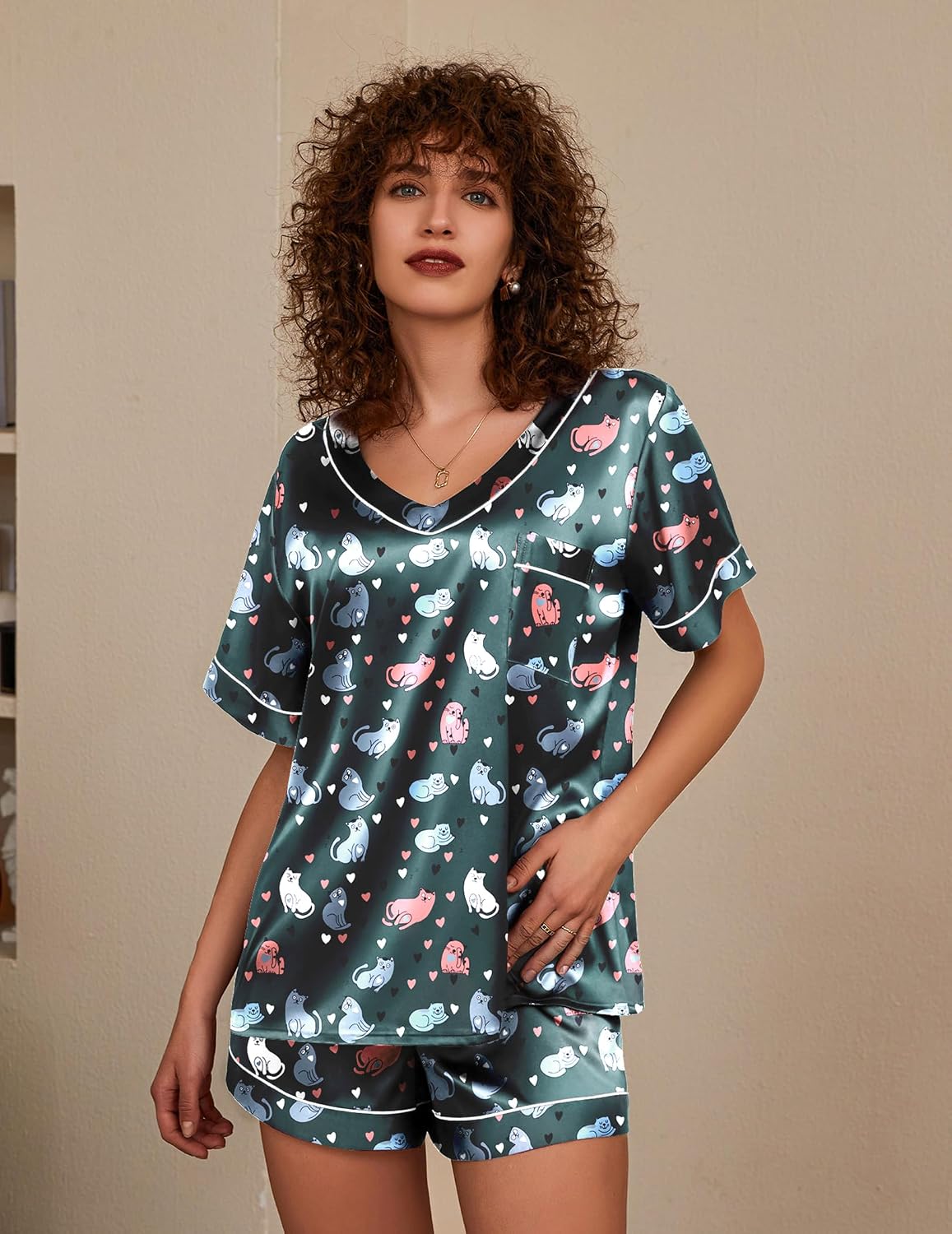 Detalle 2 de Ekouaer Satin Pajama Set