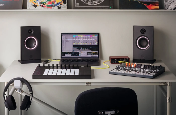 Thumbnail 6 de AIAIAI UNIT-4 Wireless+ (Paar) – kabellose Studio-Lautsprecher mit App-Steuerung
