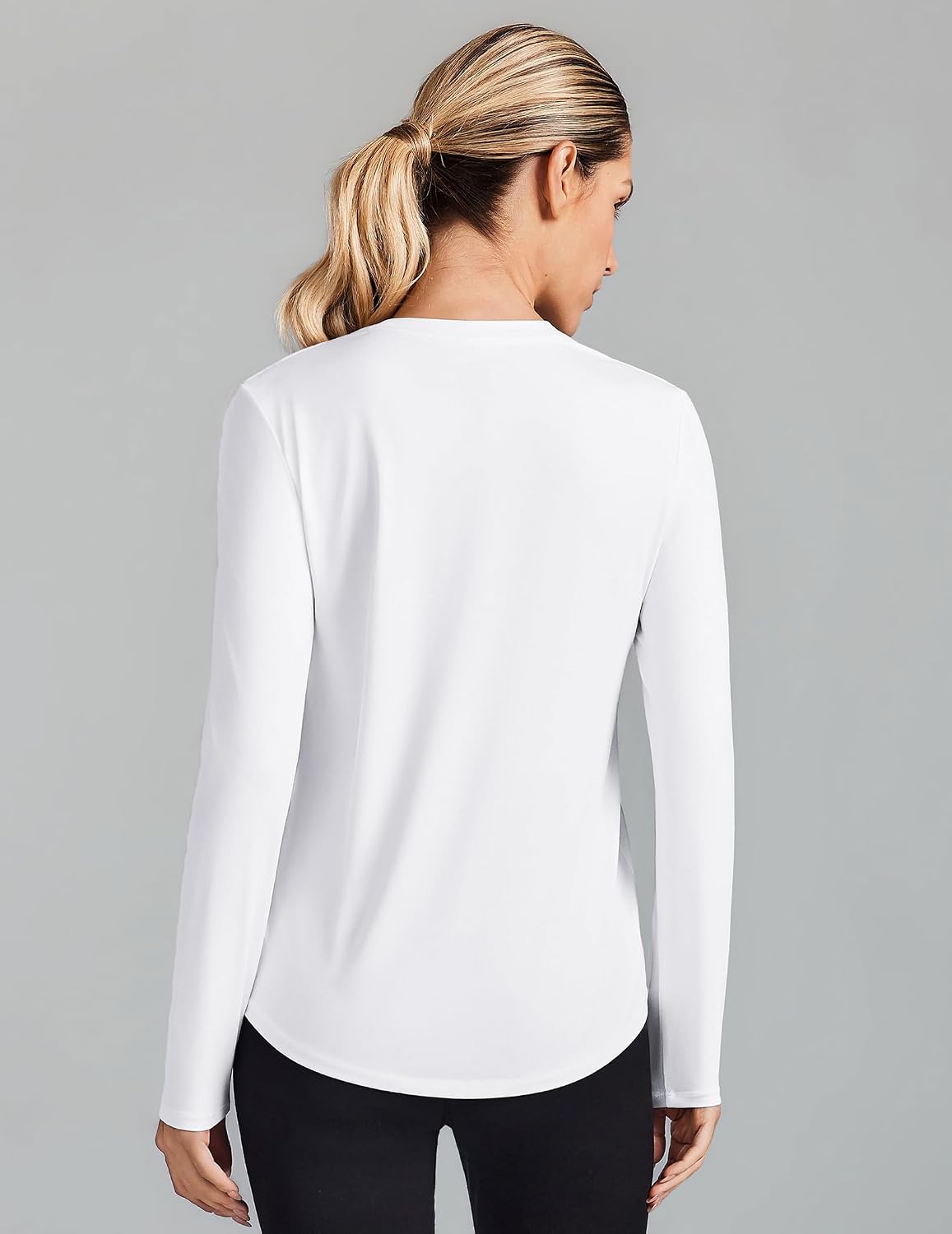Detalle de PINSPARK Women's Long-Sleeve Workout Shirt, UPF 50+ and Moisture-Wicking