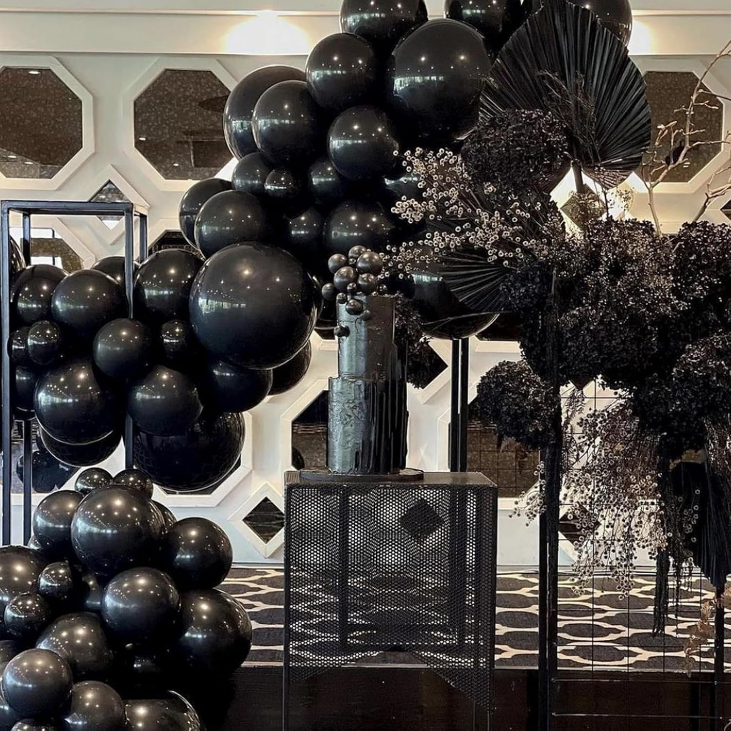 Detalle de PartyWoo 140-Piece Black Balloon Kit (18, 12, 10, and 5 Inch) for Balloon Arches, Garlands, and Party Decor