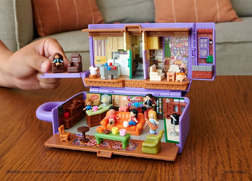 Detalle 2 de Polly Pocket HKV74 Juego de Friends con Muñecos y Accesorios