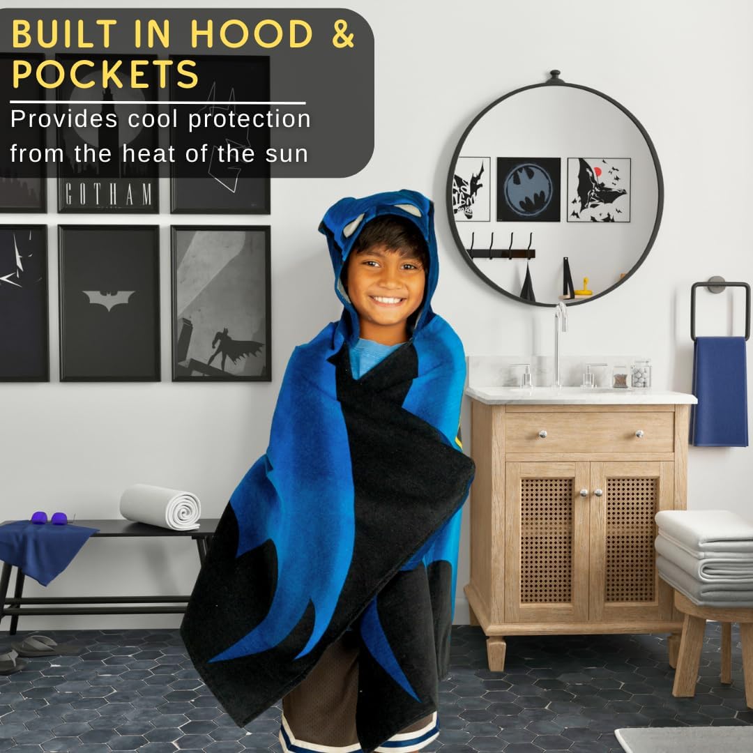 Detalle de Batman DC Comics Kids Super Soft Hooded Towel Wrap by Franco (24" x 50")
