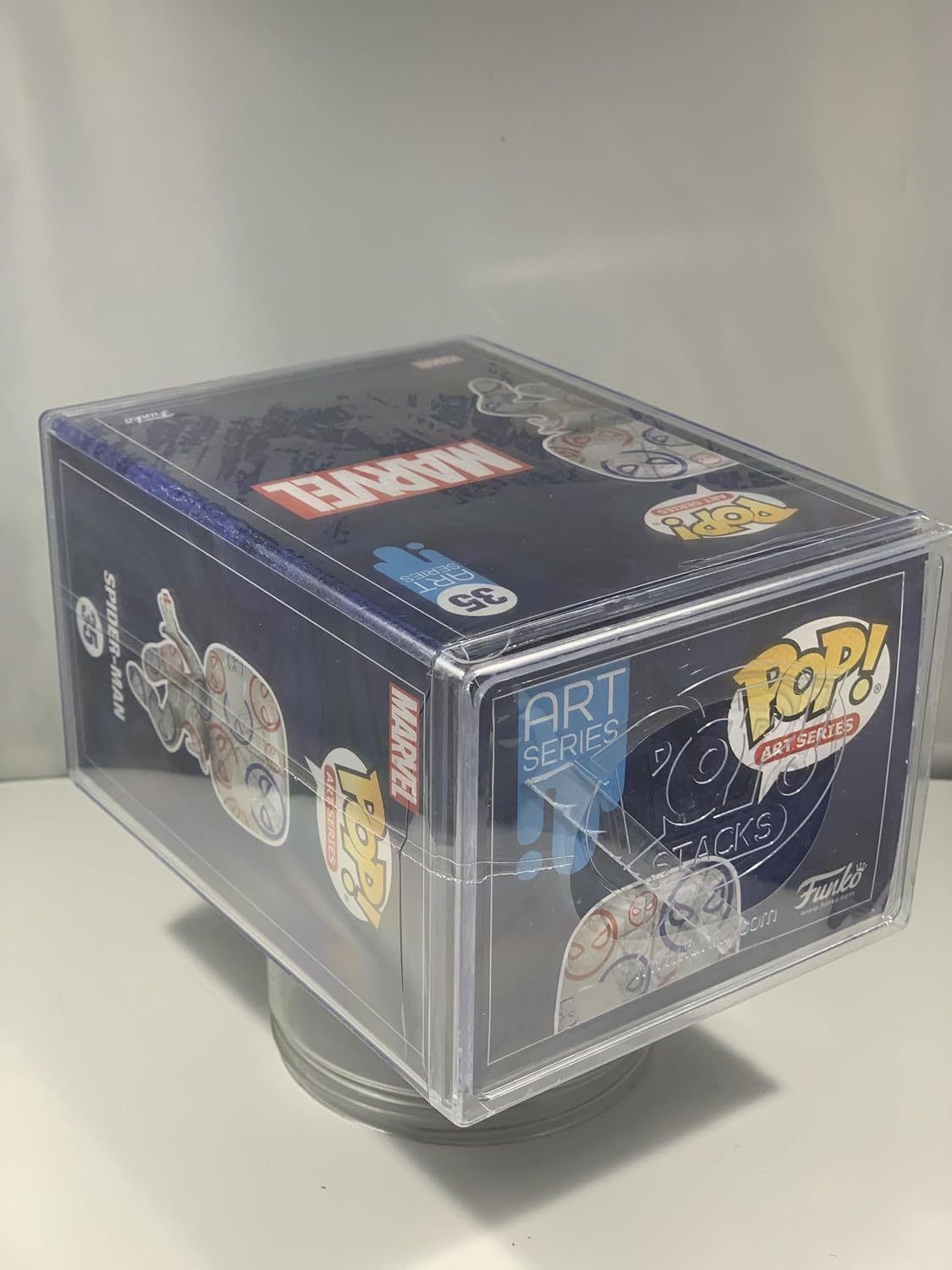 Detalle 1 de Funko POP! アーティストシリーズ マーベル「愛国時代」スパイダーマン ターゲット限定・プロテクター付き