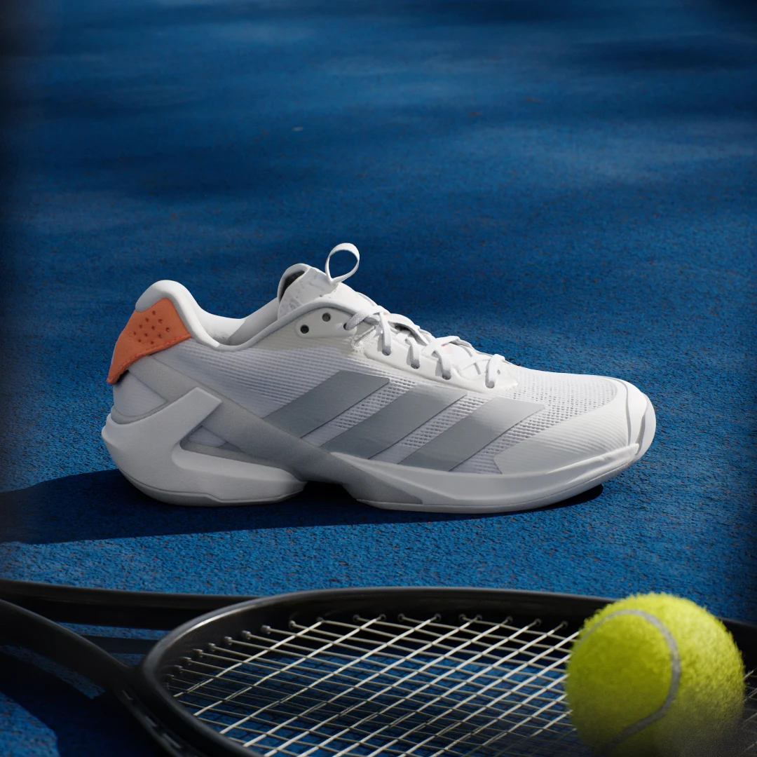 Detalle 2 de Adizero Ubersonic 5 Tennis de Adidas — Zapatilla blanca ligera para tenis