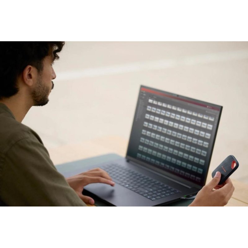 Thumbnail 2 de SanDisk Extreme Portable SSD 1 TB: velocidad y durabilidad para profesionales en movilidad