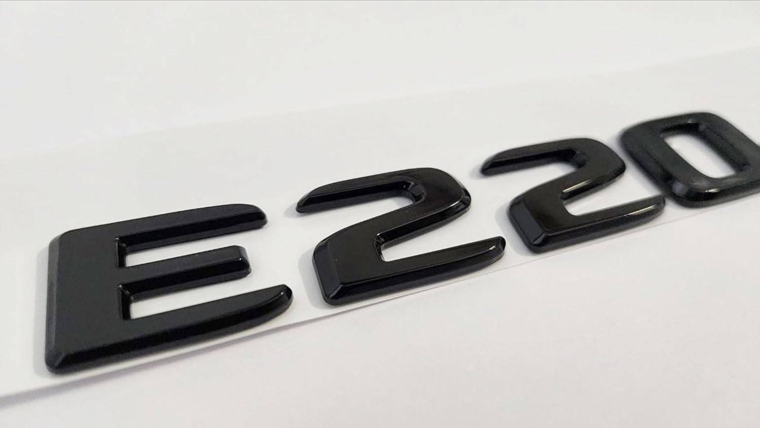 Detalle de MCK Auto E220d Glossy Black Emblem – Front & Rear Logo Sticker for AMG/Mercedes E-Class